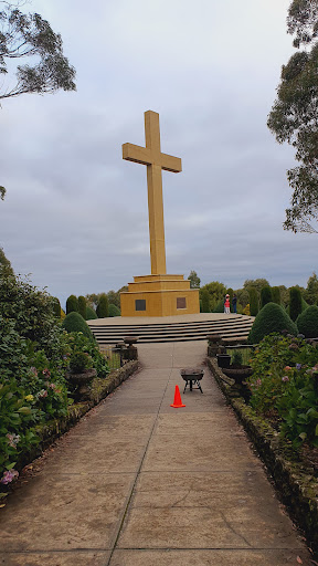 Mount Macedon - Visual