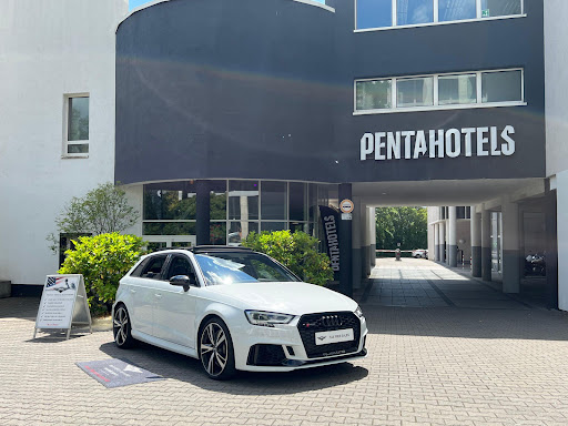 Patriot Military Automobiles - Wiesbaden (P9, Inside PentaHotel) - Thumbnail