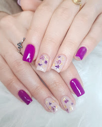 Photo n°4 de Les ongles de Justine à Valleiry (Salon de manucure)