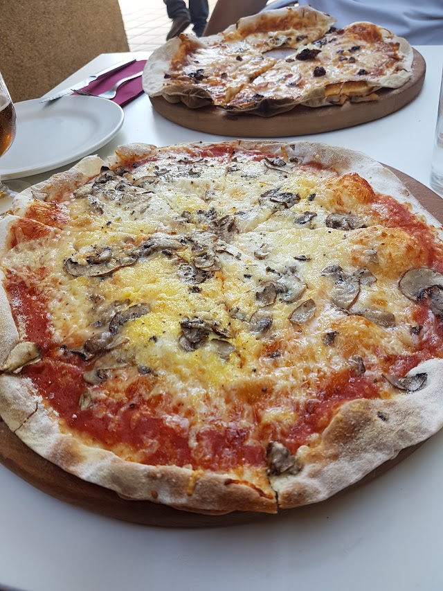 Pizzería La Cúpula