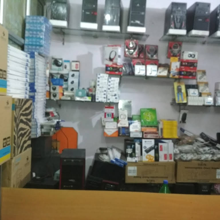 Computer accessories shop near me