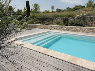 Photo n°2 de Piscines Services 84 à Le Thor (Piscine)