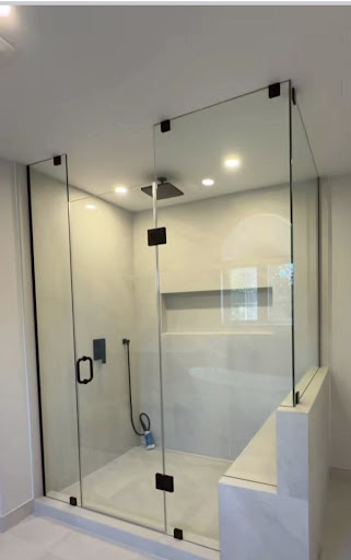 Mega Glass and Alluminium