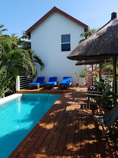 Photos of Weezie's Ocean Front Hotel and Garden Cottages