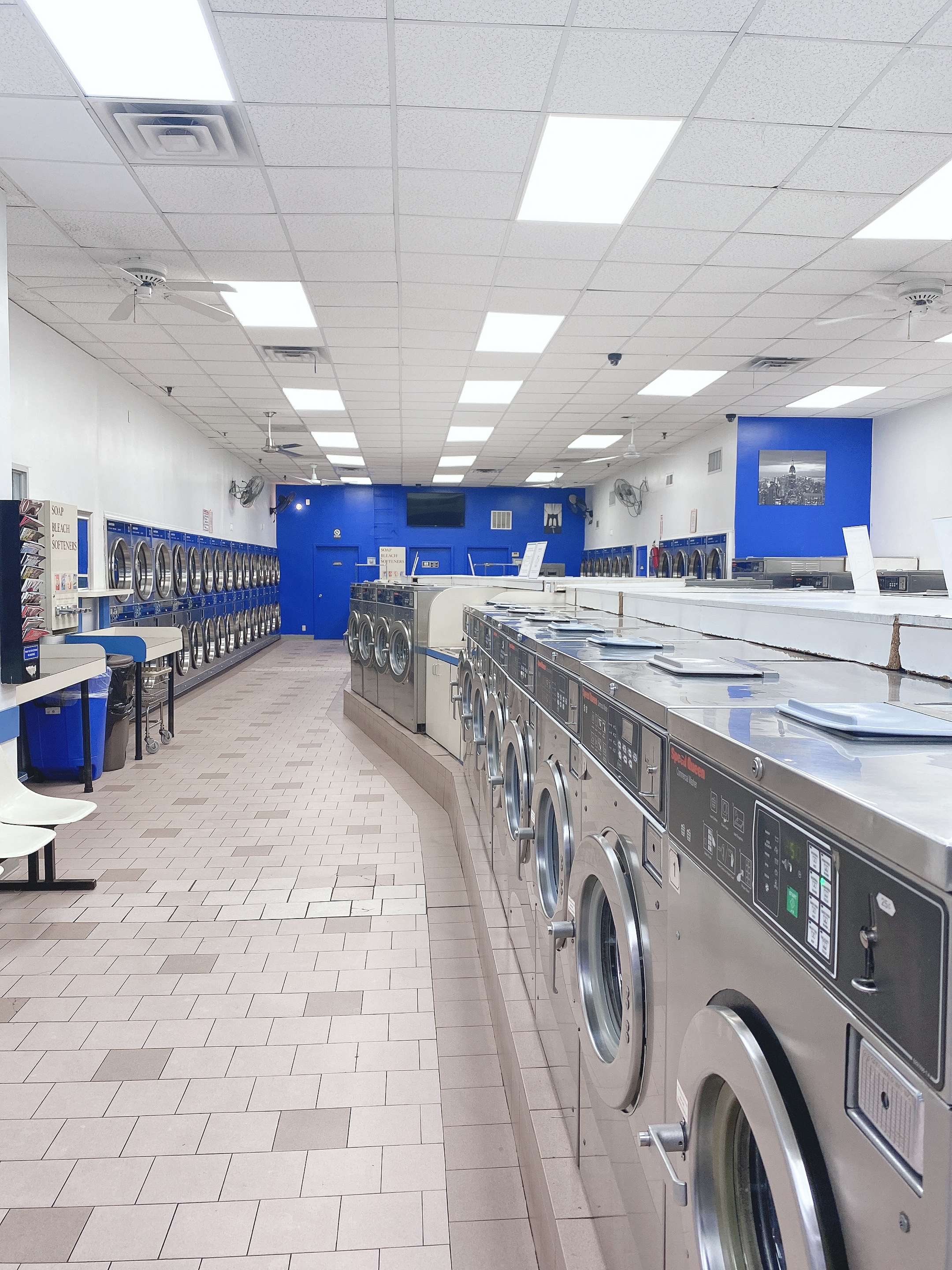 New Town Laundromat facility with washing machines in Astoria