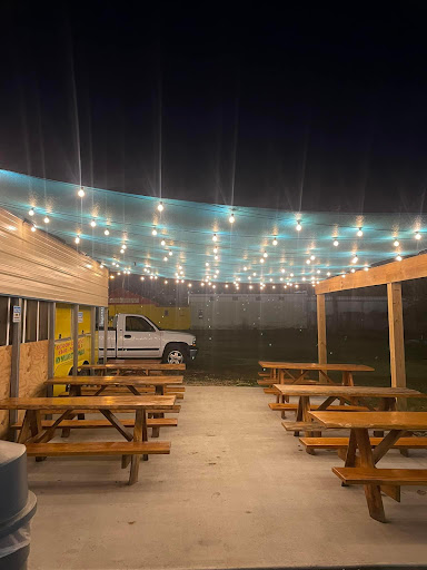 Scoop Dawgs Snack Shack - Thumbnail