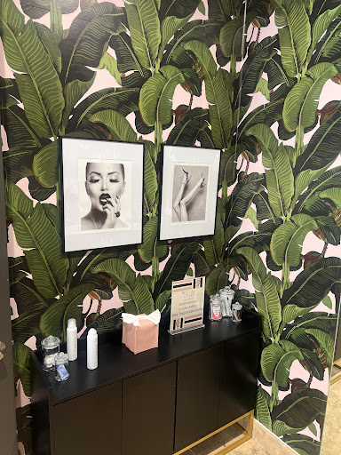 SKYN Elegant Aesthetics Gallery - United States