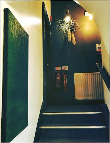 Comments and reviews of Saints Hairdressers