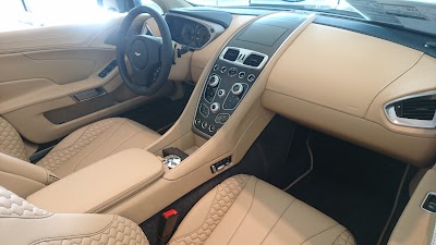 car-dealer