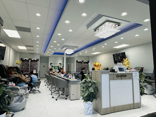 Lee Nail & Days Spa