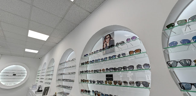 Center Optika Látáscentrum - Látásvizsgálat, Szemüveg, Napszemüveg, Kontaktlencse, Szemvizsgálat - Optikus