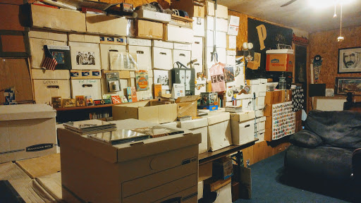 Retro Records - Thumbnail