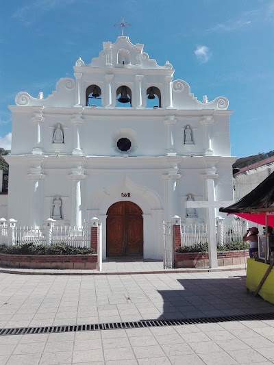 Photos of Santa Cruz El Chol Central Park