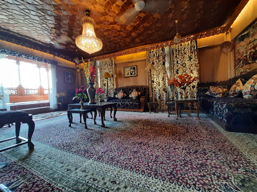 Gallery image 181