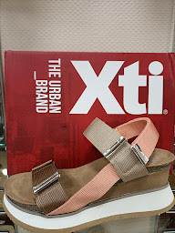 Photo n°22 de Les Chaussures de Sophie à Autun (Magasin de chaussures)