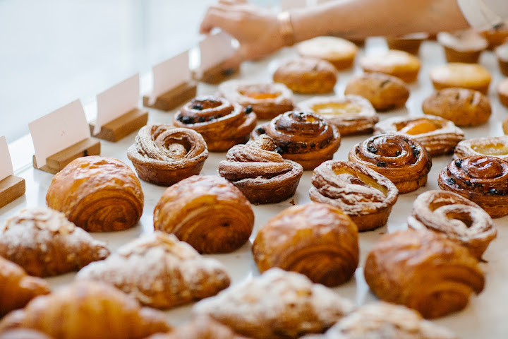 Pigeon Whole Bakers by null