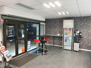 Photo n°3 de TABAC L'ALPHABET DU MANET à Montigny-le-Bretonneux (Boutique de cigarettes électroniques)