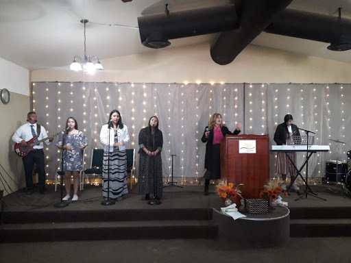 Iglesia Pentecostal Nuevos Horizontes IPUM Logo