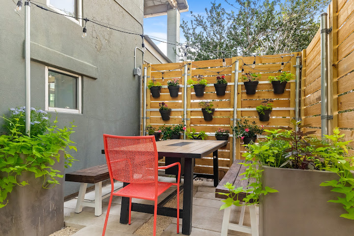 The Garden on 6th by null