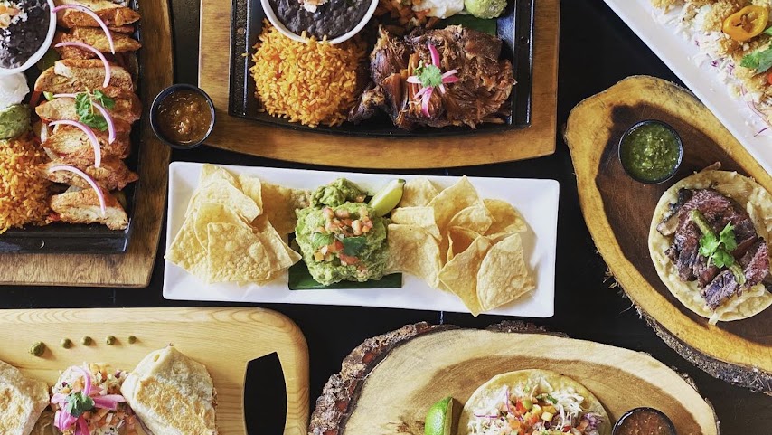 Xclusive Taqueria Moderna by null