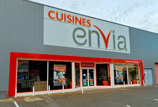 Envia Cuisines Tours - Magasin de cuisine Logo