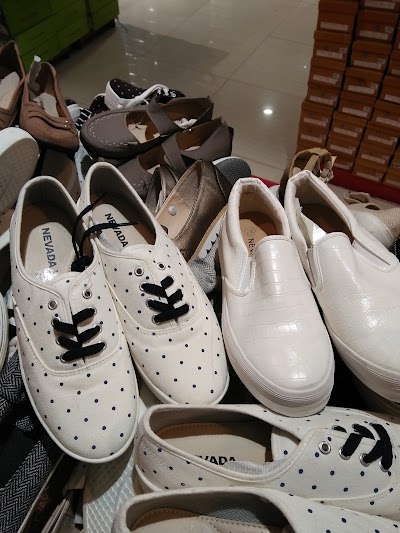 Photos of Matahari Department Store Tunjungan Plaza