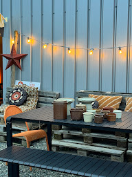 Photo n°2 de CHEZ les VOISINS - L'ANNEXE Brocante par Marie du Sordet à Belforêt-en-Perche (Magasin d'ameublement et de décoration)