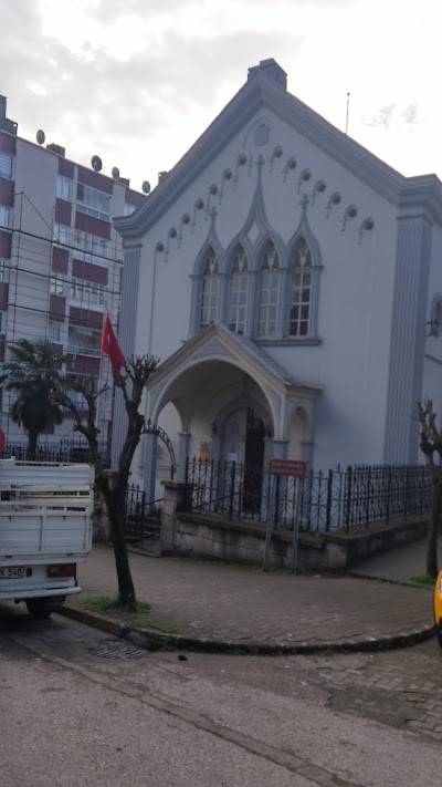 Photos of &Ccedil;ocuk K&uuml;t&uuml;phanesi