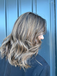 Photo n°28 de Célia Fiorini by ABCD'Hair 🌿 à Beaune (Salon de coiffure)