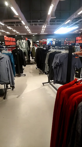 Designer Outlet Roosendaal telefoonnummer