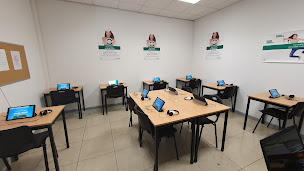 Photo n°2 de Le Code by DEKRA - centre d'examen de Montauban à Montauban (Académie d'examens administratifs)