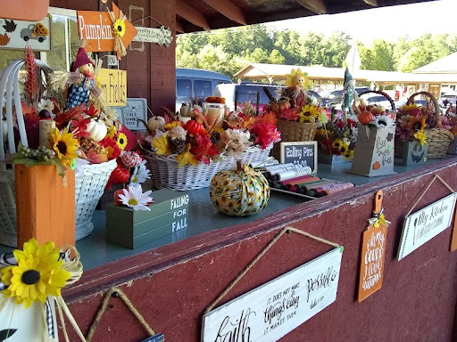 Deckers Flea Market - Thumbnail