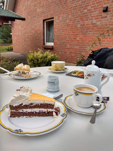 Brunnen Café - Visual