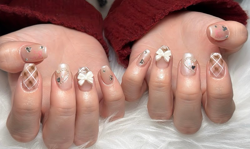 ネイルサロン 彩