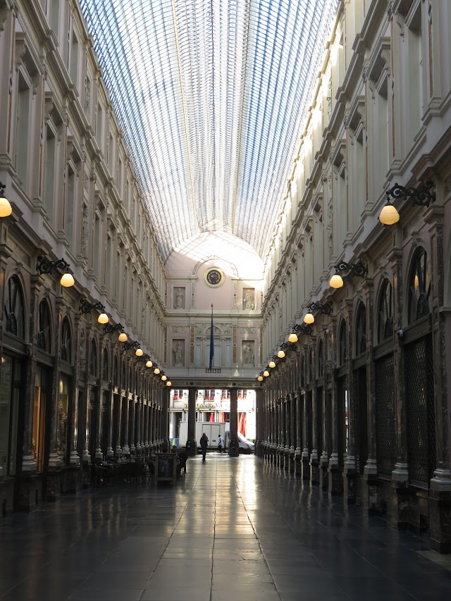 Galerie De La Reine
