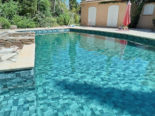 Photo n°3 de Cigale piscine à La Londe-les-Maures (Société de construction de piscine)