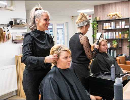 Krullenkapper Westervoort Lovly Hair by Nancy | Highlights & Balayage