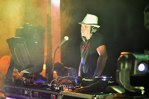 Photo n°12 de NET MUSIC à Lunel (Magasin de location de chaînes hi-fi)