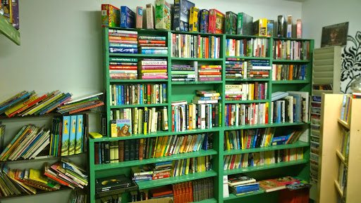 Riddle Used Store - Visual