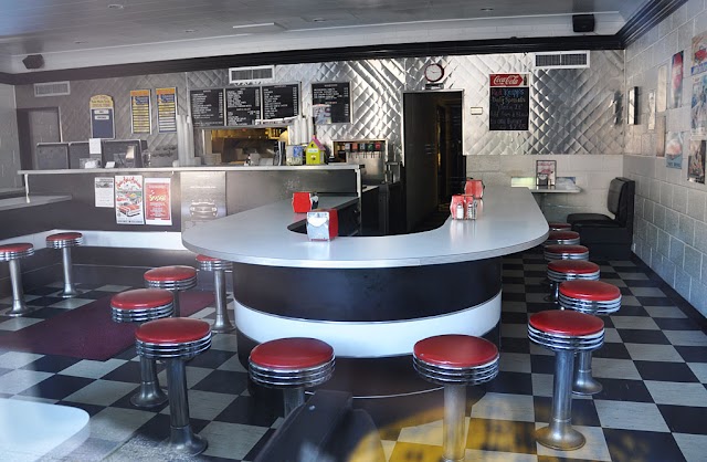 Red Knapp's Dairy Bar