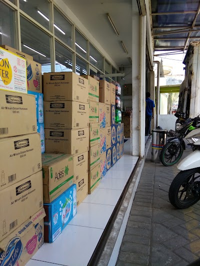 Photos of Indomaret Krikilan