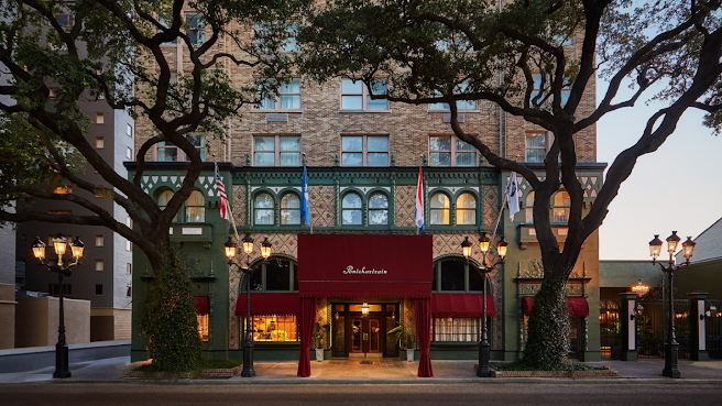 The Pontchartrain Hotel by null