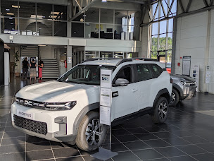 Photo n°21 de Dacia Arles - Groupe Synethis à Arles (Service de vidange d'huile)