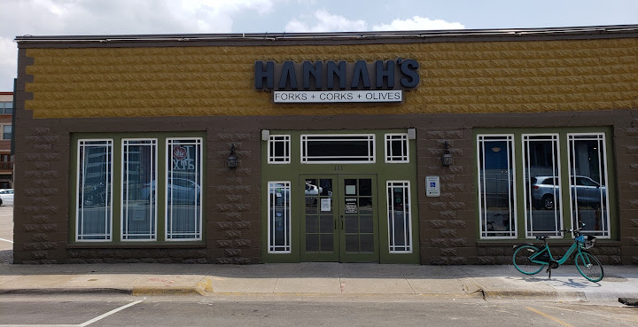 Hannah's by null