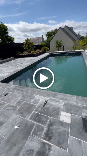 Photo de Piscines Dugain Quimper à Guerlesquin (29650)