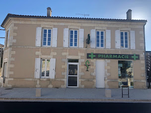 Photo n°1 de Pharmacie Lartigau à Saint-Aubin-de-Blaye (Pharmacie)