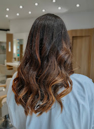 Photo n°5 de Sl Coiffure à Clermont-Ferrand (Salon de coiffure)