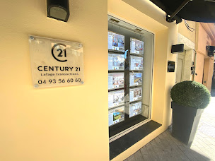 Photo n°31 de CENTURY 21 Lafage Transactions Nice Bonaparte à Nice (Agence de location de maisons de vacances)