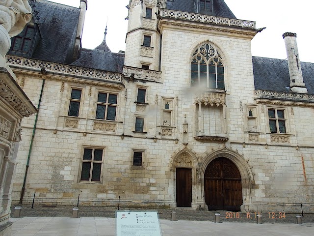 Palais Jacques-Cœur