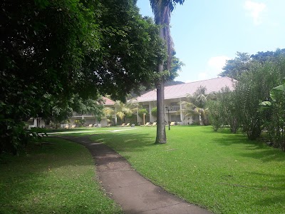 Photos of Grand Anse Shopping Center